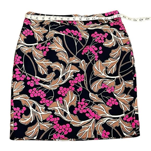 Ann Taylor Navy And Fuchsia Pencil Skirt, Size 6P, Like New - Picture 5 of 6